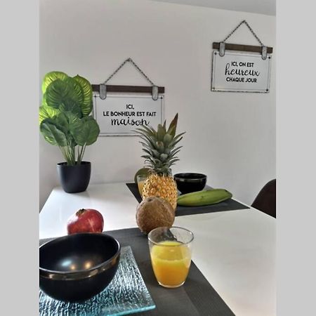 L'Escapade Proche Gare Apartment อองกูแลม ภายนอก รูปภาพ