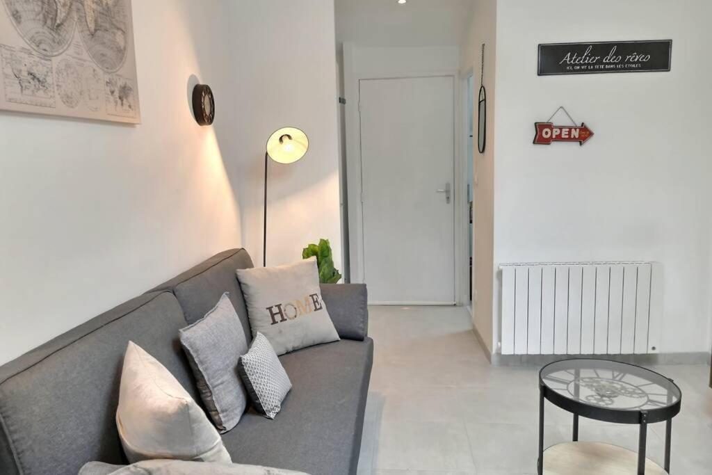 L'Escapade Proche Gare Apartment อองกูแลม ภายนอก รูปภาพ
